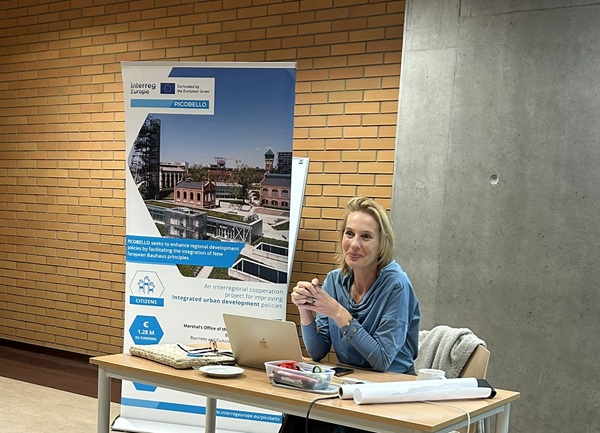 Warsztat poprowadziła dr Lubomira Trojan z Obserwatorium Designu